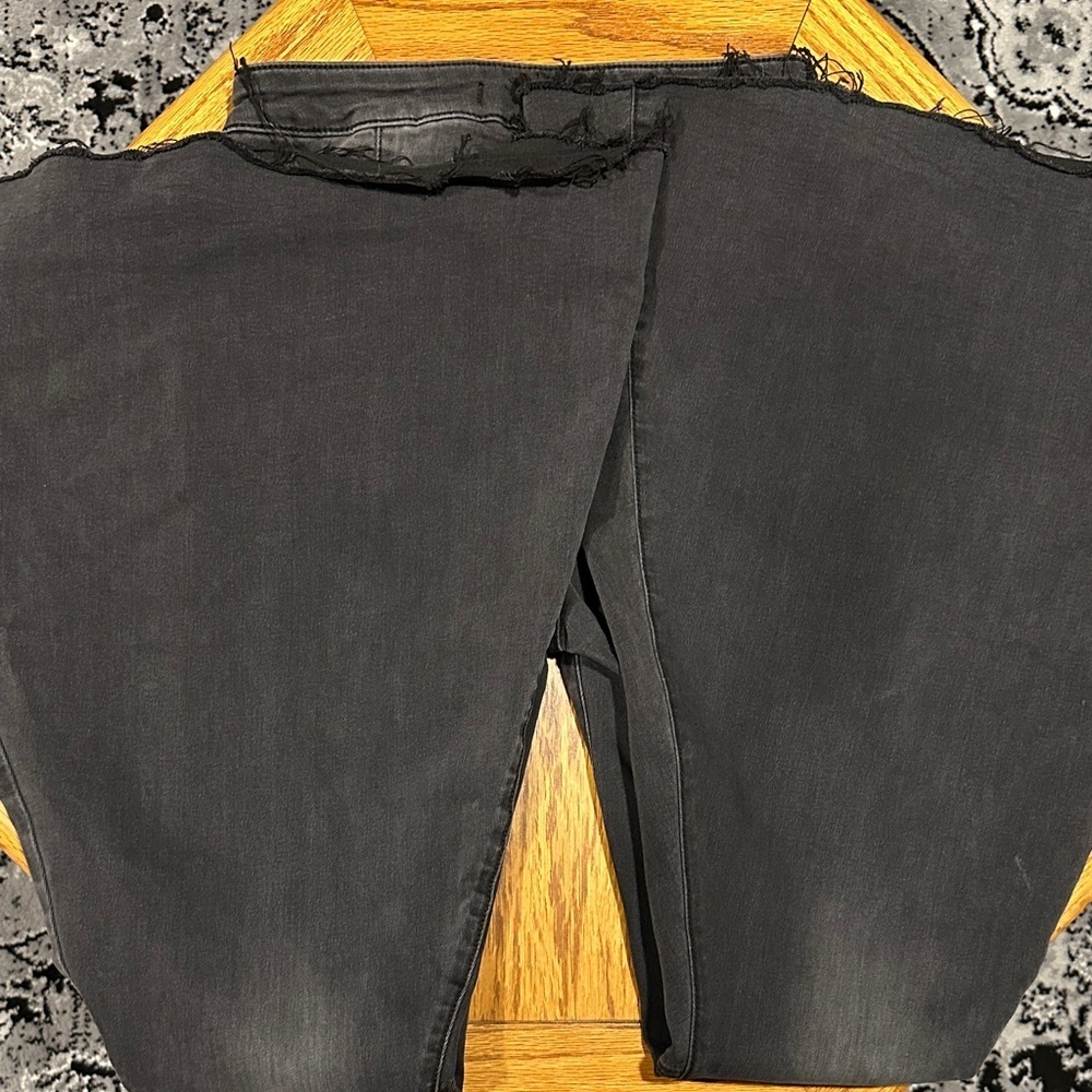 *FREE PEOPLE* Charcoal Denim Super Flare Jean Pants Size 26 - Picture 9 of 10